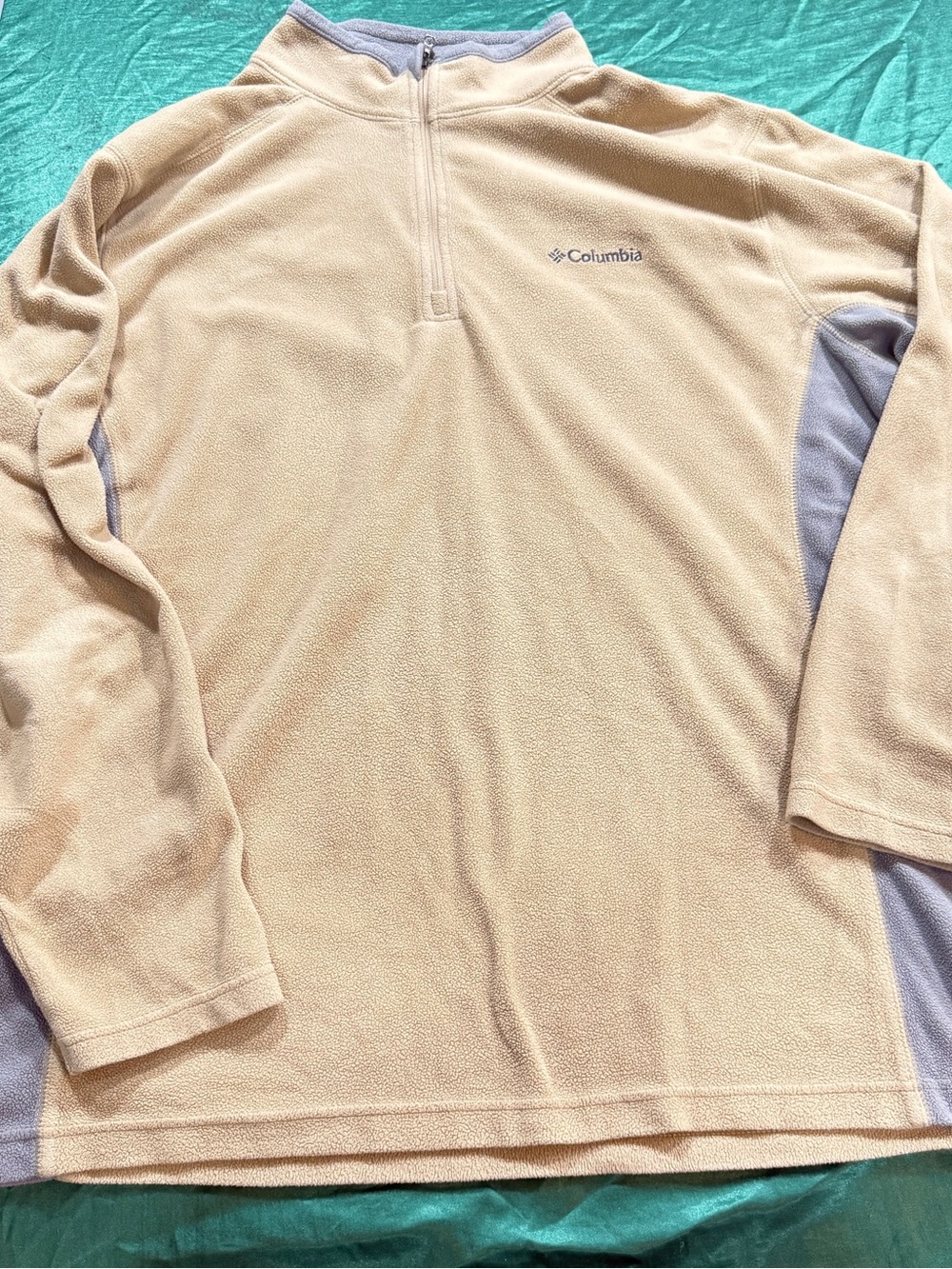 Columbia Men’s Beige and Light Gray Half-Zip Fleece Pullover